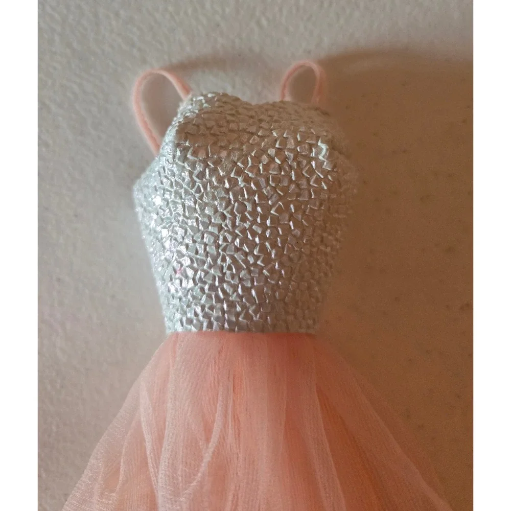 Vintage‎ Barbie Pink Tulle Ball Gown Silver Bodice Doll Dress 90s